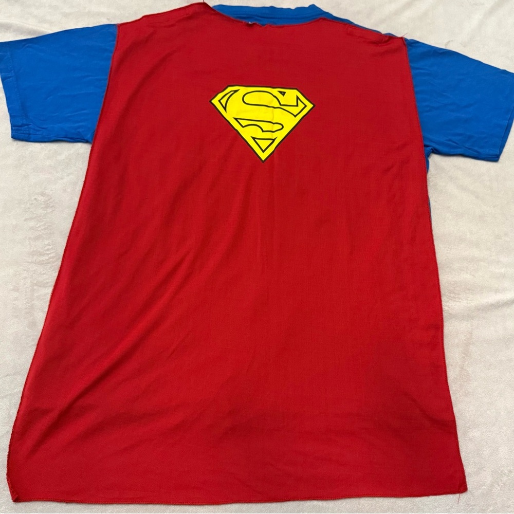 Superman Costume T Shirt With Removable Cape Adult XL Blue Red Cosplay Top - Picture 6 of 12